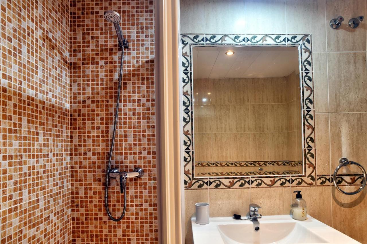 Wonderstays Apartamentos Maribel Малага Екстер'єр фото