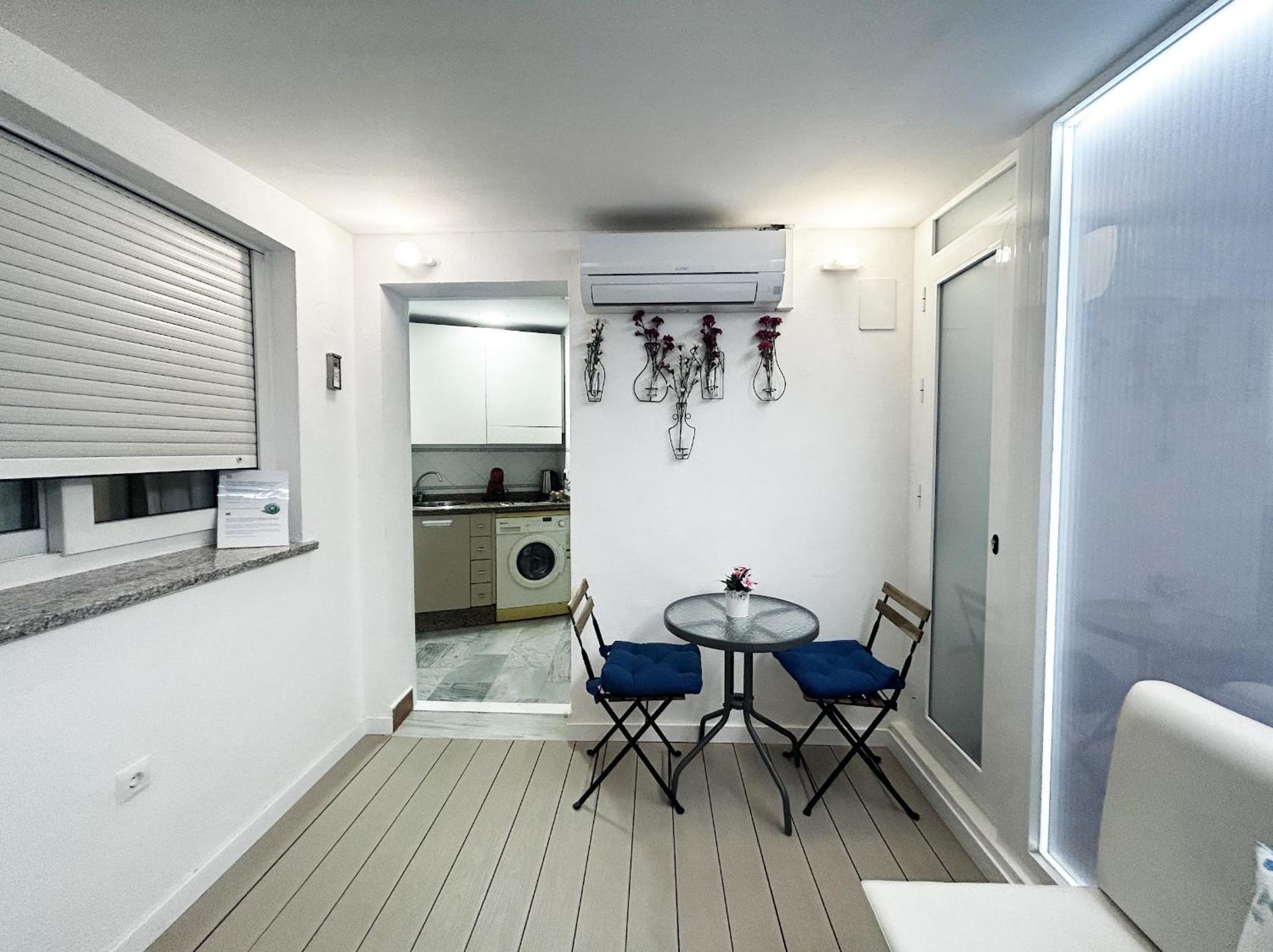 Wonderstays Apartamentos Maribel Малага Екстер'єр фото