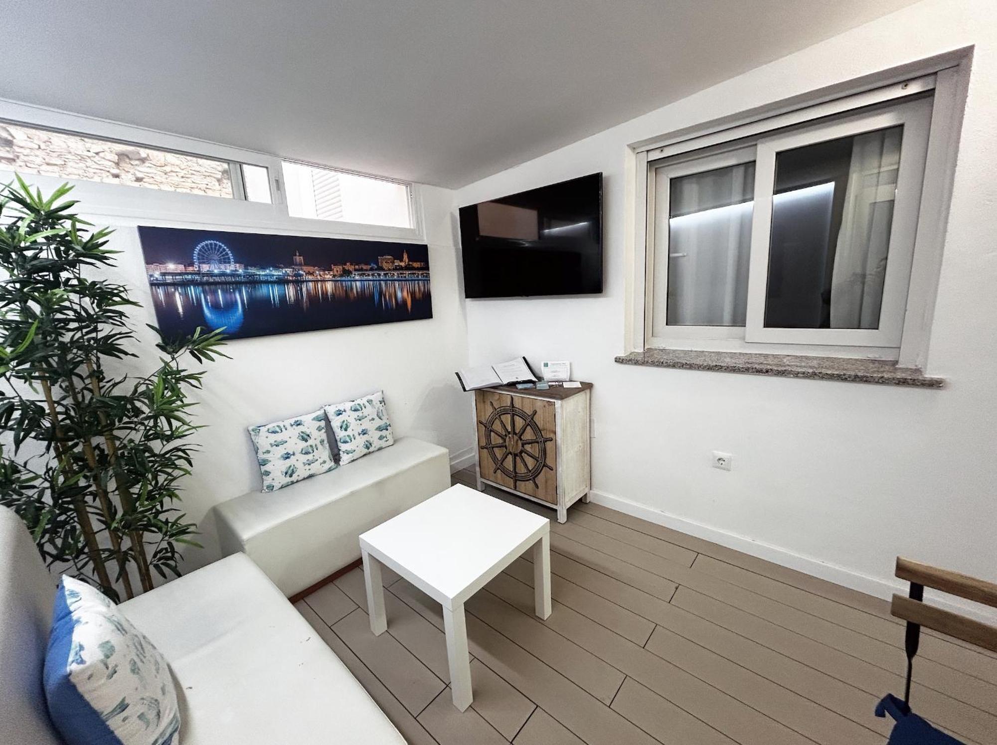 Wonderstays Apartamentos Maribel Малага Екстер'єр фото