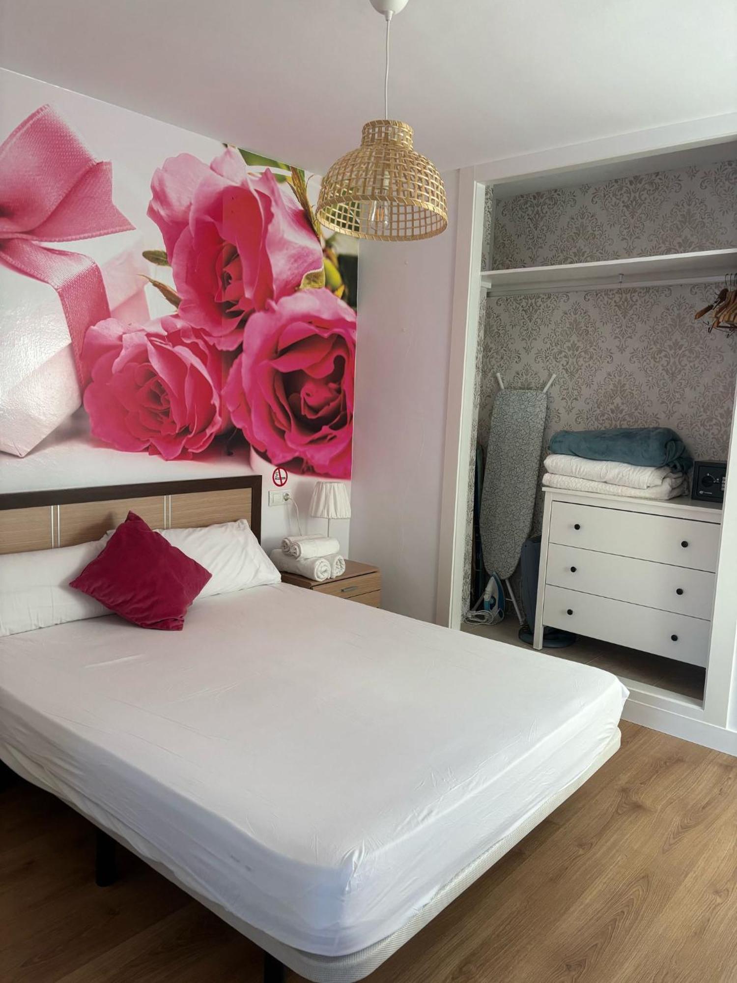 Wonderstays Apartamentos Maribel Малага Екстер'єр фото