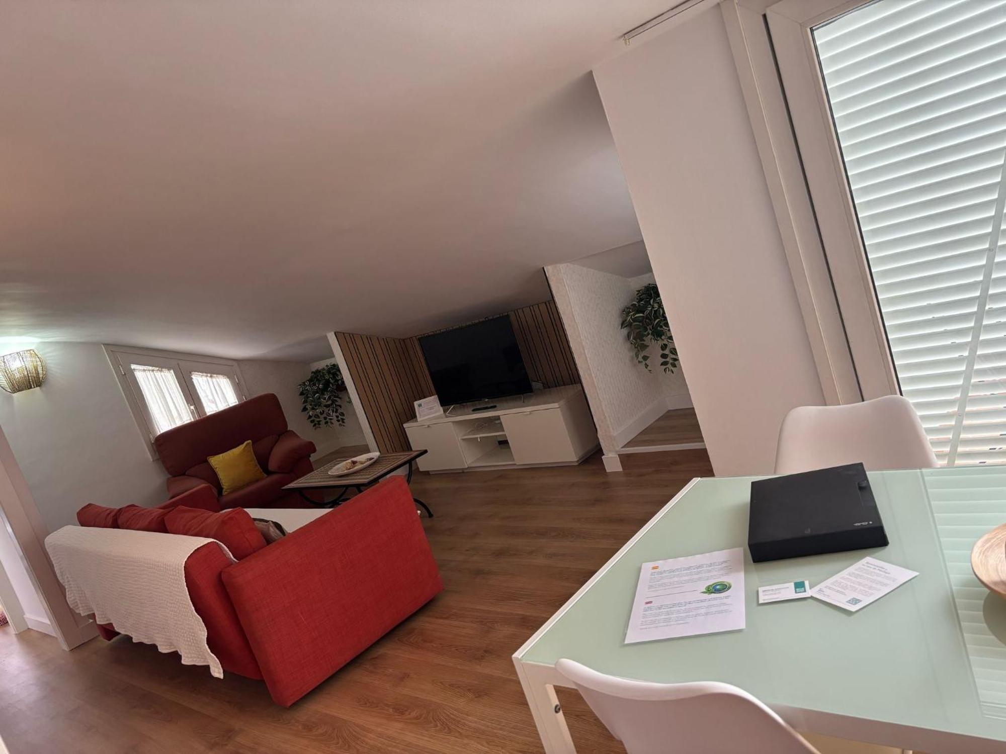 Wonderstays Apartamentos Maribel Малага Екстер'єр фото