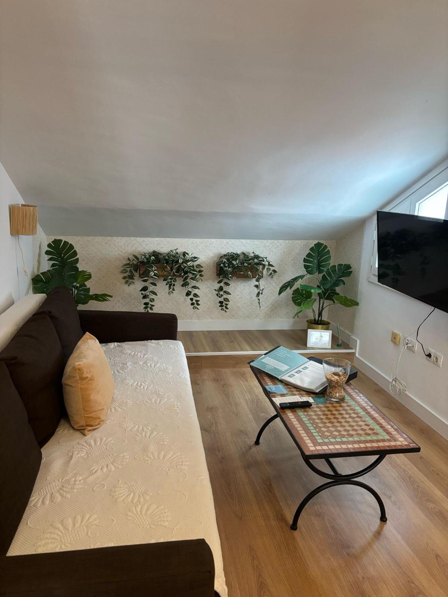 Wonderstays Apartamentos Maribel Малага Екстер'єр фото