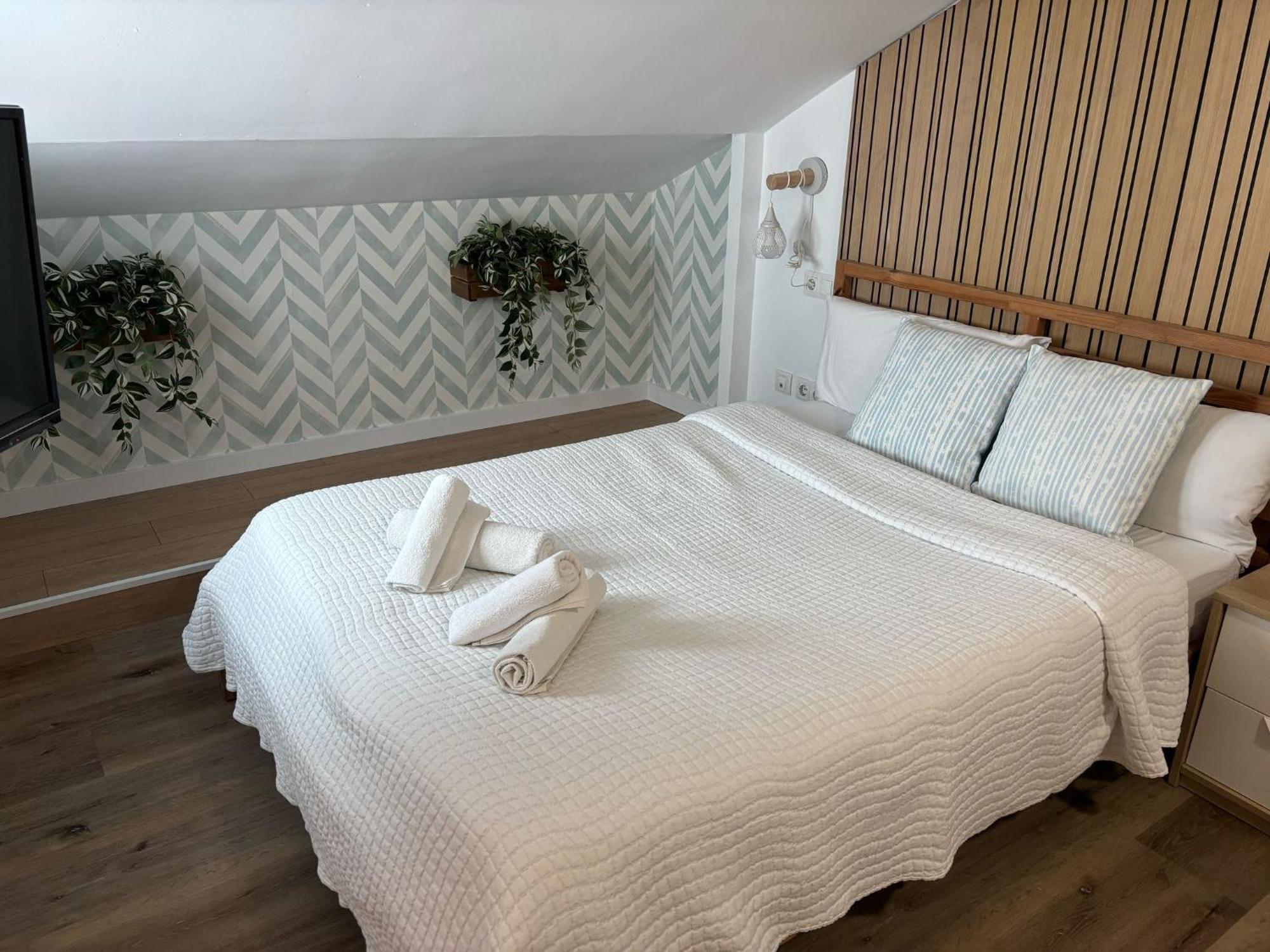 Wonderstays Apartamentos Maribel Малага Екстер'єр фото
